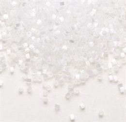 Seed beads, Delica 11/0, silk satin crystal, 7,5 gram. DB0635V